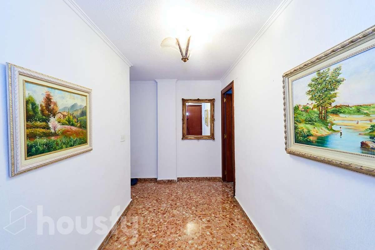 Lovely Bedroom In A Shared Apartment In The Center Of אליקאנטה מראה חיצוני תמונה